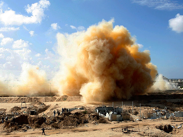 Взрыв на границе с сектором Газы: ЦАХАЛ уничтожил туннель террористов  