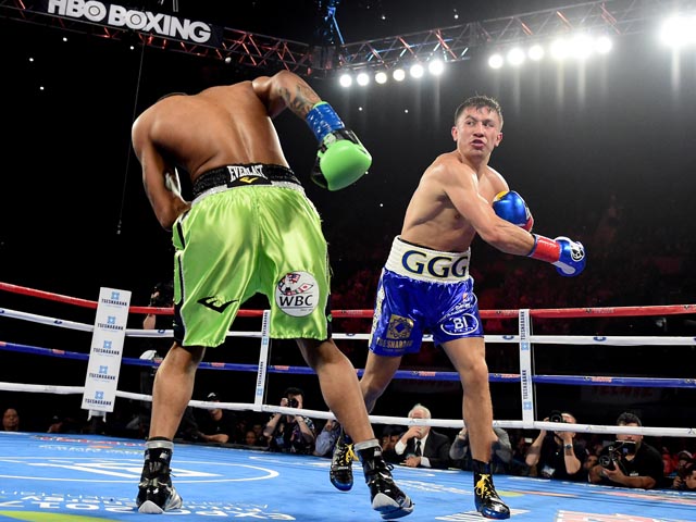 Бокс: Геннадий Головкин во втором раунде нокаутировал Доминика Уэйда