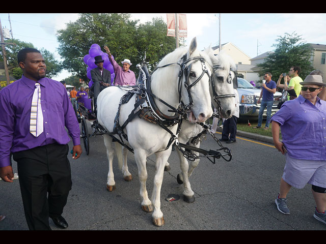 "Принс умер, да здавствует Принс": парад в Новом Орлеане