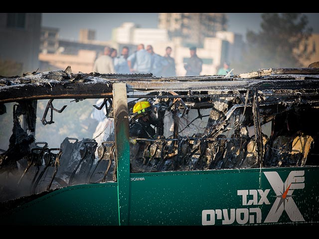 Взорванный в Иерусалиме автобус , 18 апреля 2016 года