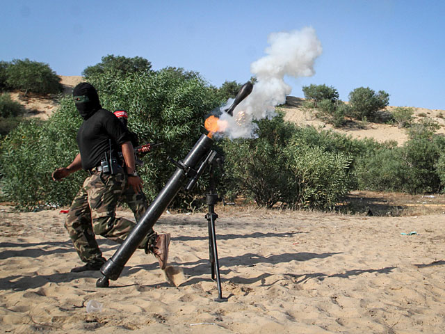 На границе с Газой военнослужащие подверглись минометному обстрелу  
