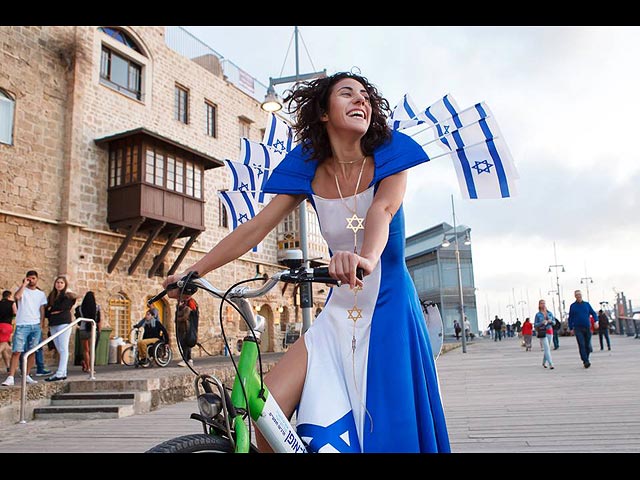 "Наша статуя Свободы": съемки платья от Сабины Горелик в Израиле