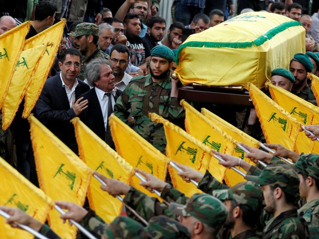 Похороны Мустафы Бадра ад-Дина в Бейруте 13 мая 2016 года