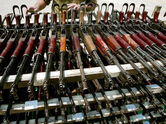 Военные США просят наладить производство АК-47 внутри страны