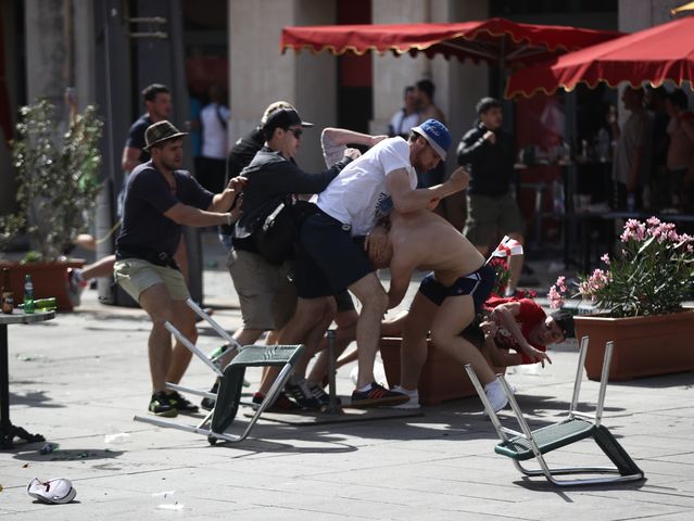 Беспорядки в Марселе 11 июня 2016 года