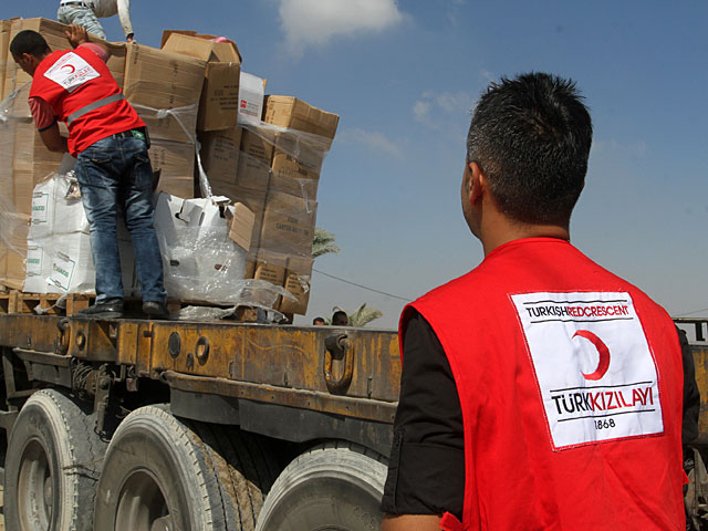 К сектору Газы подошел первый грузовик с гуманитарным грузом с турецкого судна  