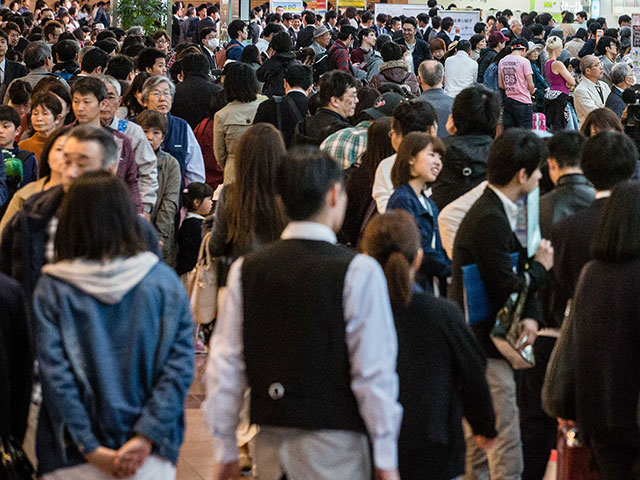 Фестиваль виртуального секса в Японии отменен из-за огромного количества посетителей  