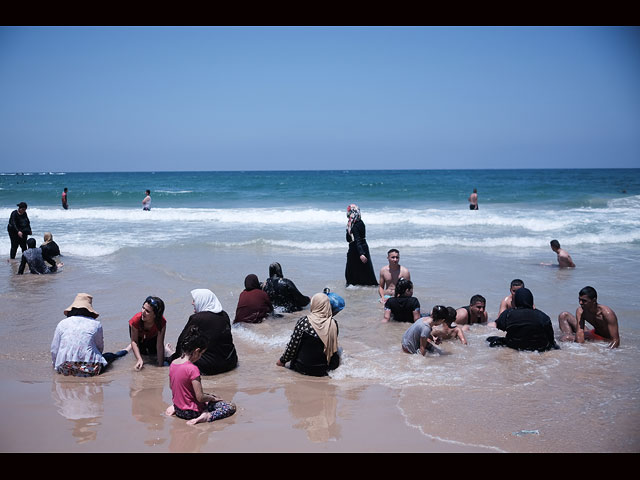 Ид аль-Фитр на пляжах Тель-Авива. 19 июля 2015 года