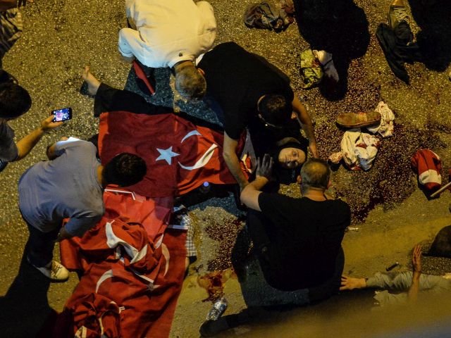 Число жертв мятежа в Турции составило 90 человек