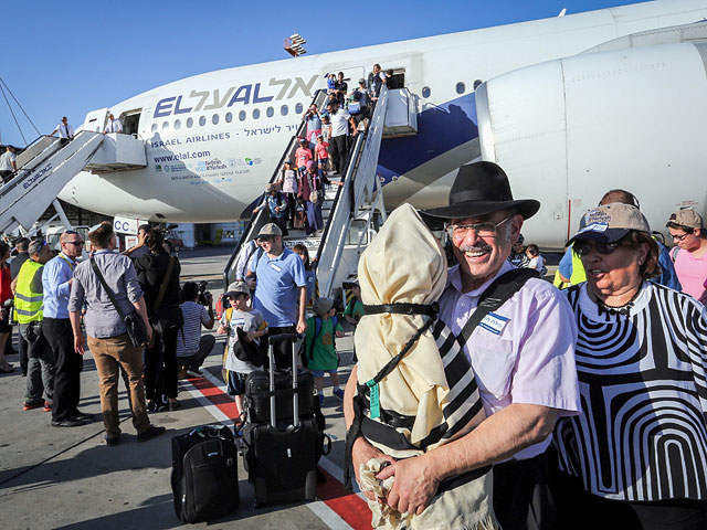 Прибытие репатриантов из США И Канады в Израиль. 19 июля 2016 года