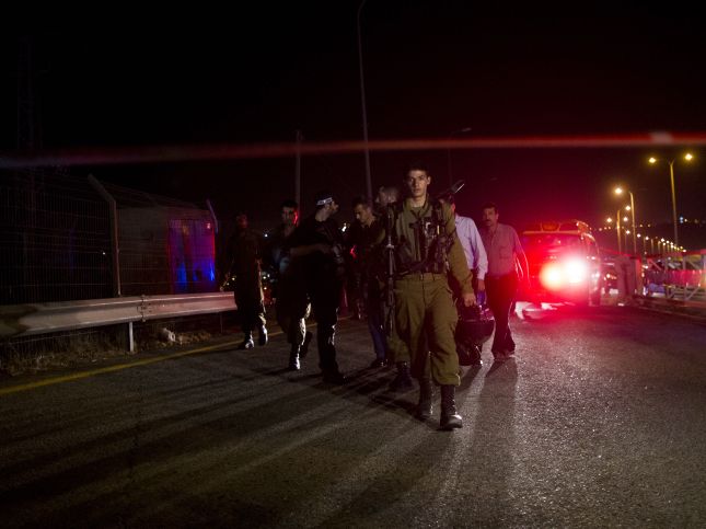 В Гуш-Эционе обстрелян автомобиль с израильтянами