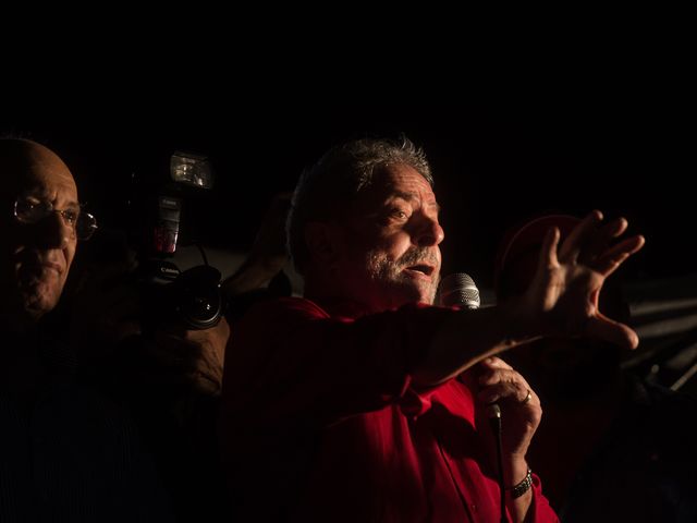 Судья утвердил обвинительное заключение против экс-президента Бразилии
