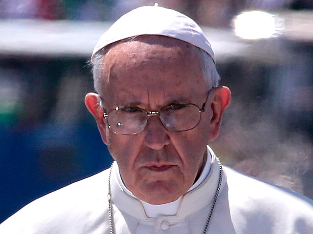 Папа Римский: "Терроризм провоцируется не исламом, а поклонением деньгам"