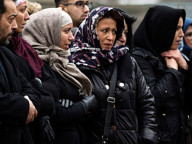 Похороны сотрудников полиции, погибших в результате теракта в редакции Charlie Hebdo. Бобиньи, 14 января 2015 года