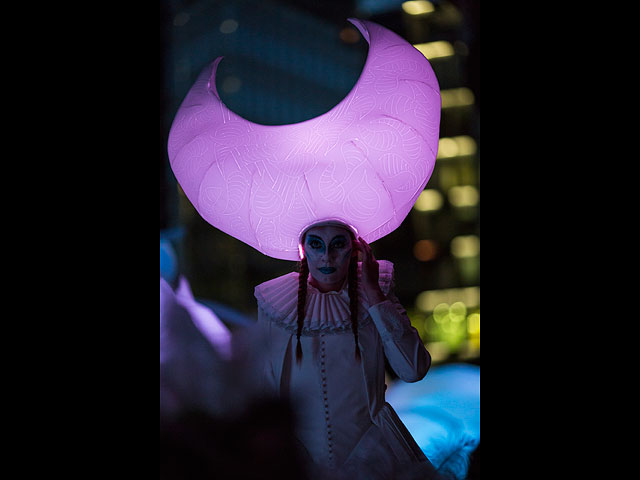 "Фестиваль света" на Темзе: карнавал в честь Рио