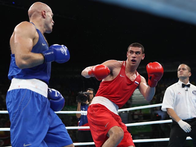 Бокс: Василий Левит, проигравший в скандальном финале, получит премию за золотую медаль