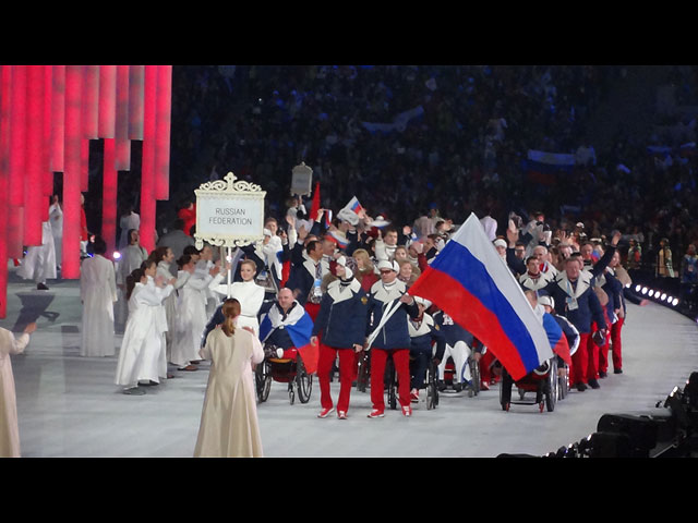 Российская сборная на открытии Паралимпийских игр в Сочи    