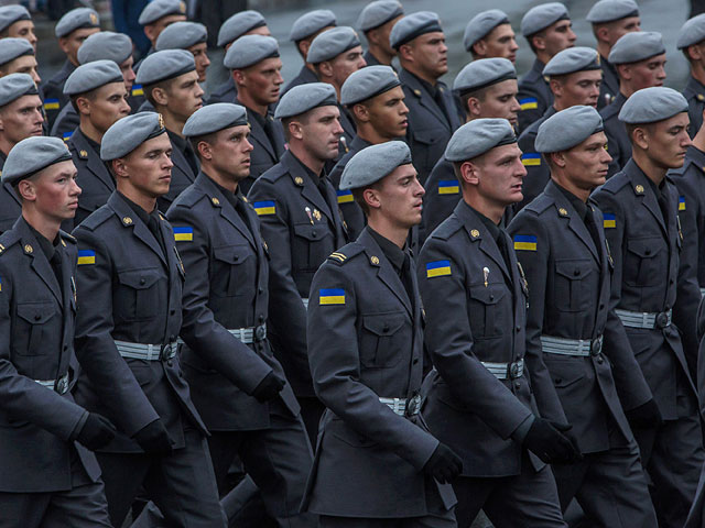 Военный парад в Киеве