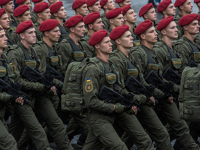 Военный парад в Киеве