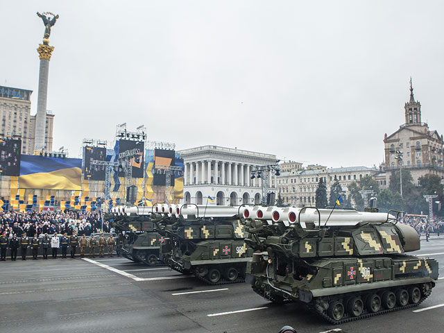 Военный парад в Киеве