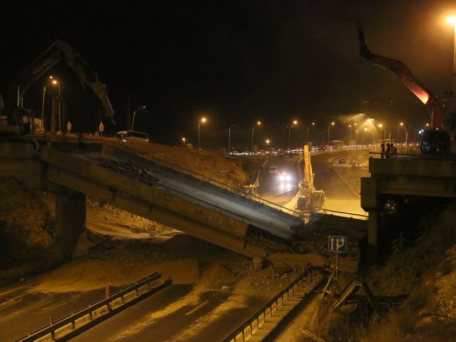 Демонтаж моста на 1-й трассе, в районе Абу Гош и Мевасерет Цион