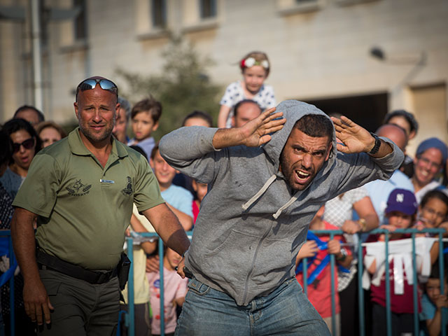 Показательные выступления полицейских в Иерусалиме