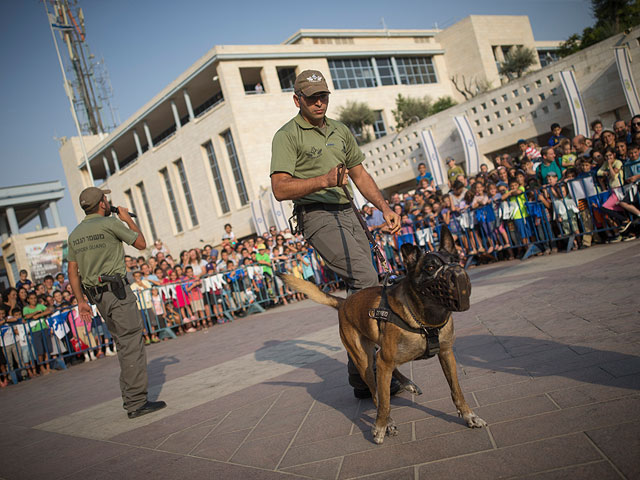 Показательные выступления полицейских в Иерусалиме