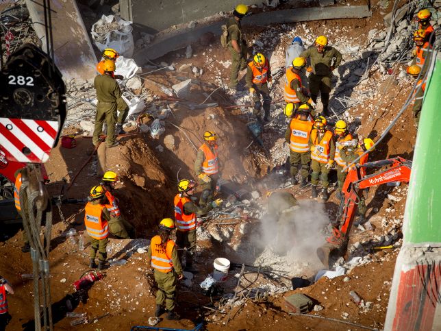 Обнаружено тело еще одного погибшего при обрушении парковки в Тель-Авиве
