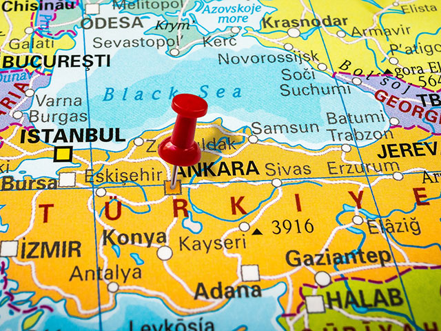 Турция: 24 мэра уволены по подозрениям в связях с террористами    