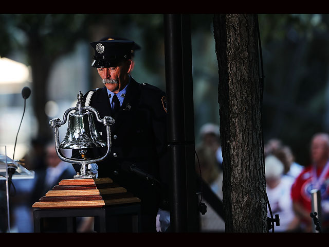 Церемония поминовения жертв терактов 9/11 в США