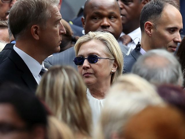 Хиллари Клинтон 11 сентября 2016 года на церемонии в Нью-Йорке