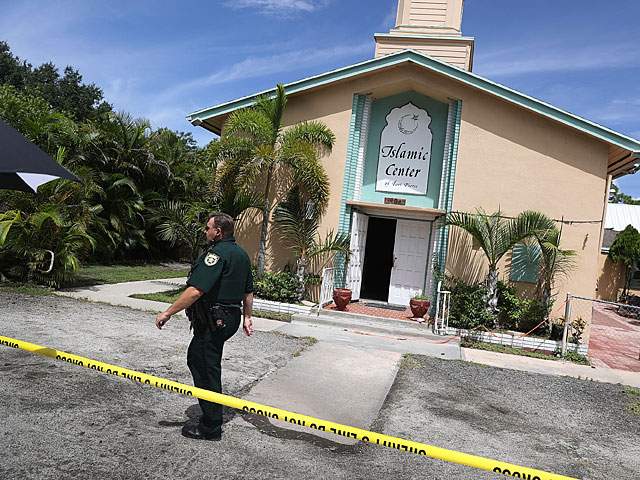 Еврей из Флориды поджег мечеть, в которой молился убийца Омар Мэтин    