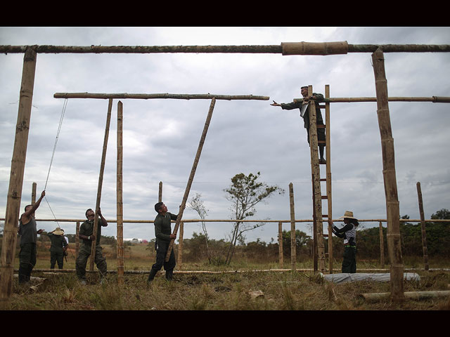 Мирная жизнь "террористов" FARC