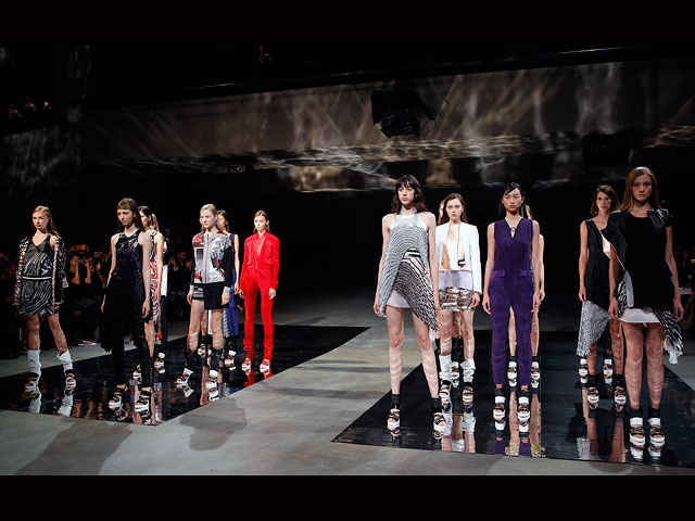 Paris Fashion Week. Коллекция Leonard