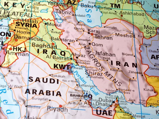     Саудовская Аравия проводит учения у берегов Ирана