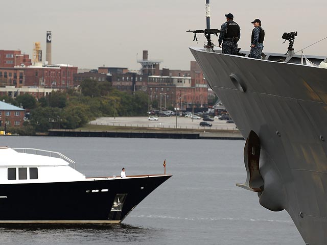 Эсминец Zumwalt. Октябрь 2016 года    