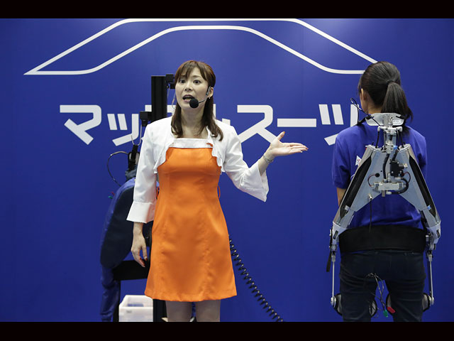 В Токио стартовала выставка роботов Japan Robot Week 2016