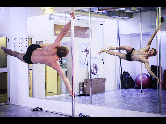 "Академики" готовятся к Pole Show Jerusalem