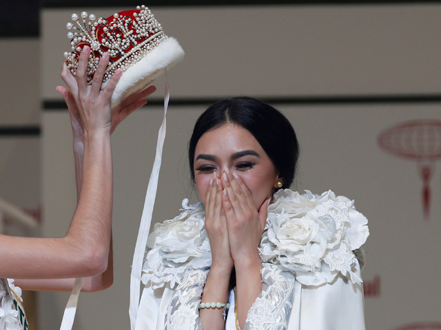 Корону Miss International 2016 получила филиппинка, спасающая детей