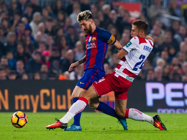 В юбилейном матче "Барселона" обыграла "Гранаду". Омер Ацили остался в запасе