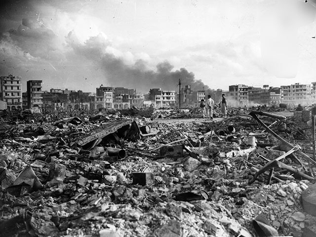 Порт-Саид после бомбежки. 1956 год