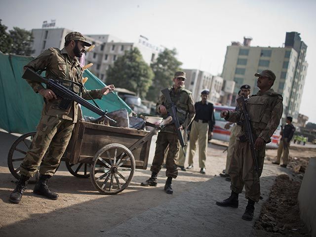 Число жертв теракта в Пакистане увеличилось