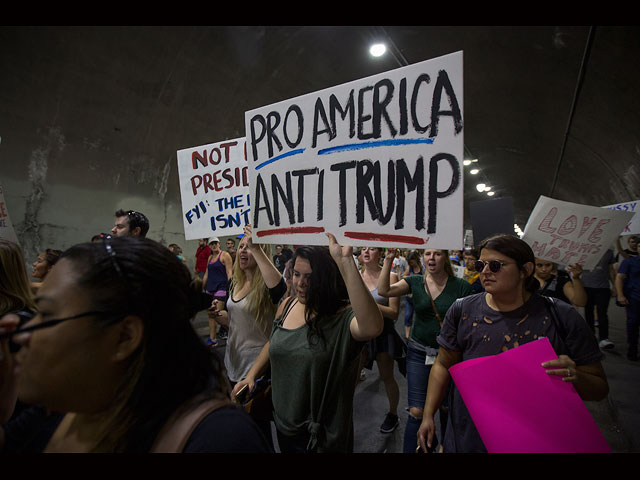 От Нью-Йорка до Лос-Анджелеса: акции протеста против победы Трампа