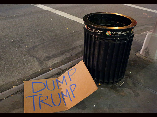 От Нью-Йорка до Лос-Анджелеса: акции протеста против победы Трампа