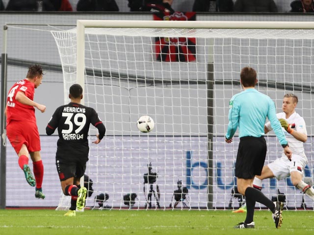 Вилли Орбан головой забил победный гол 2:3