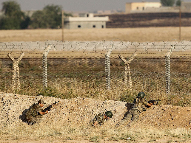 На севере Сирии боевиками ИГ убиты трое турецких военнослужащих  