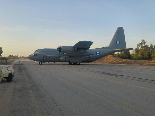 Греческий противопожарный самолет, прибывший в Израиль 24 ноября
