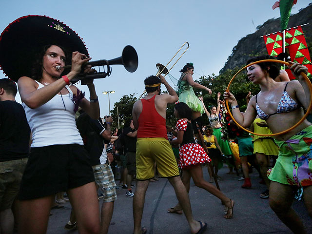 "Honk!": шумный праздник на улицах Рио