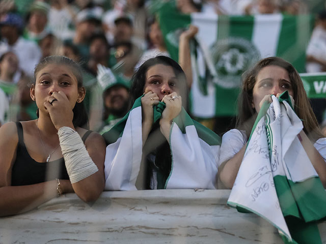 В бразильском Шапеко прошла церемония в память о погибших футболистах  