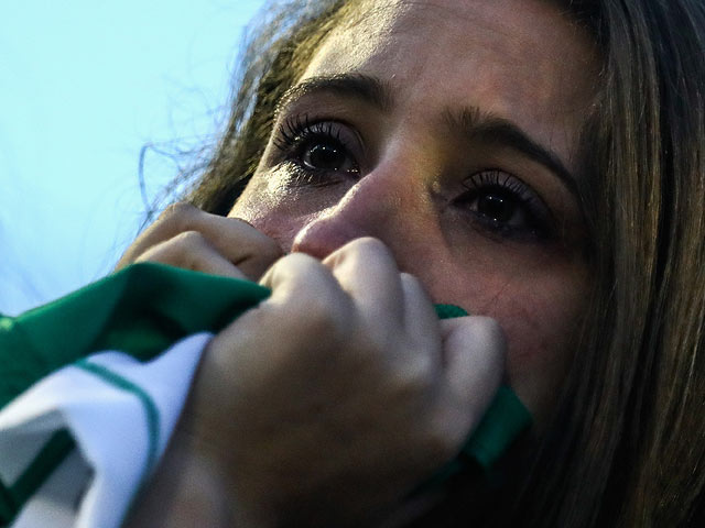 Траур по погибшим пассажирам рейса LMI2933. Бразилия, 30 ноября 2016 года